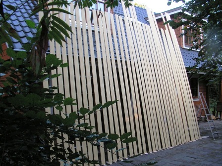 De schroten staan in de zon te drogen