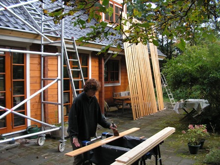 Heel veel planken schilderen
