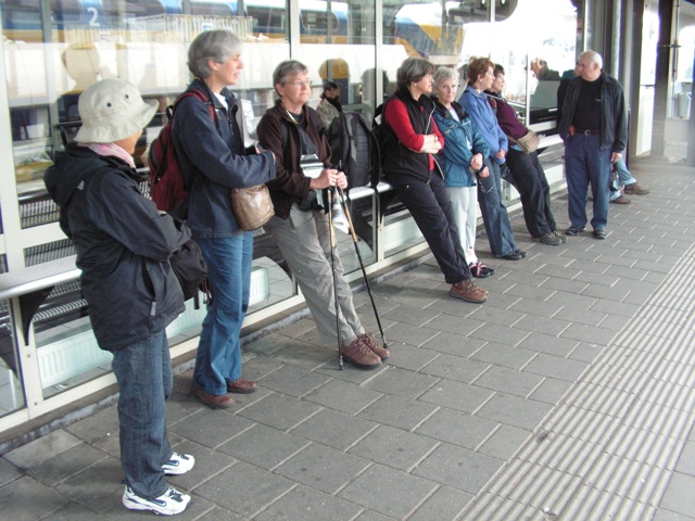 Wachte op het station