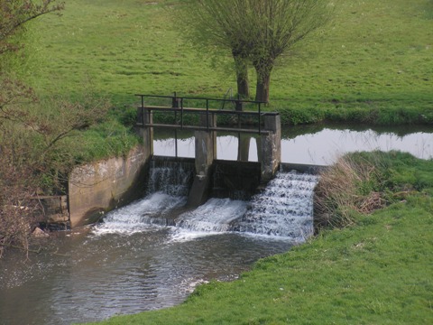 Aanvoerregeling stroomopwaarts